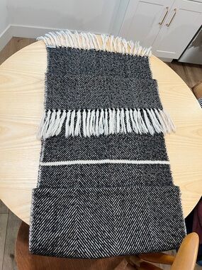 Mario Valentino Italy Black and White Herringbone Fringe Scarf wool